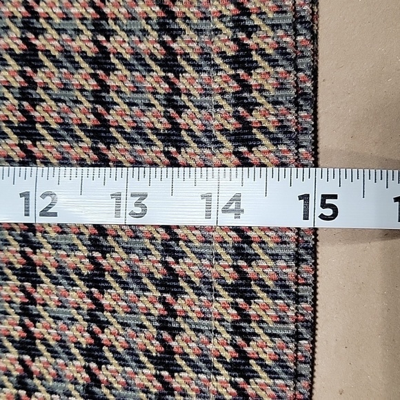 The Limited Size 2 Houndstooth Plaid Wrap Mini Skirt, Excellent Used Condition - Picture 9 of 10